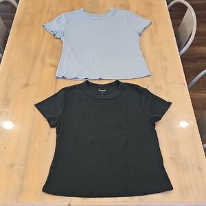 Old Navy Short Sleeve Ribbed Tees in Hunter Green and Light Blue
